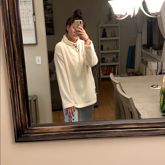 Urban outfitters tori fleece toggle turtleneck - Picture 6 of 6